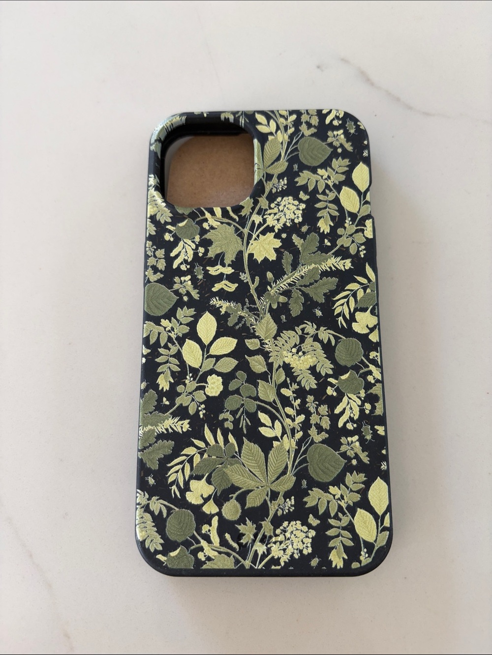 Black Evergreen iPhone 17 Case